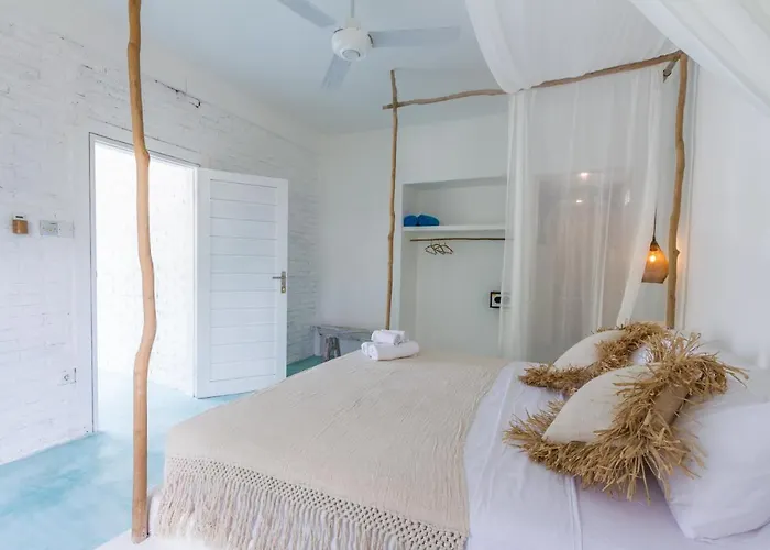 Guru Art Hotel 4*