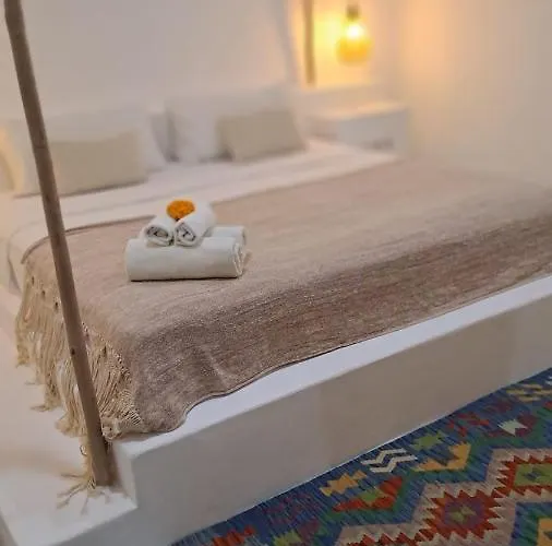 Guru Art Hotel 4*