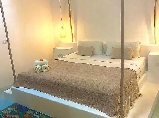 Hotel Guru Art 4*