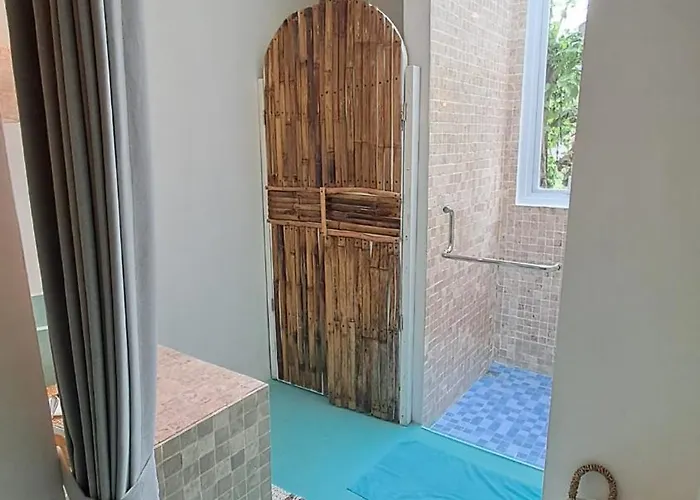 Guru Art Hotel